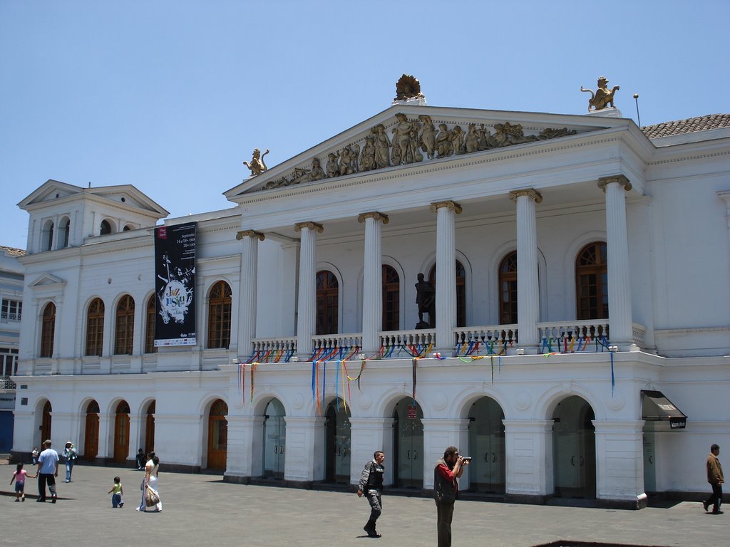 O Teatro Sucre by RNLatvian