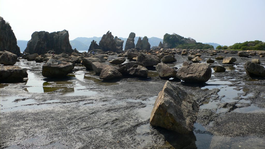 Hashikuiiwa Rock 橋杭岩@Wakayama.Japan by Richy Luk