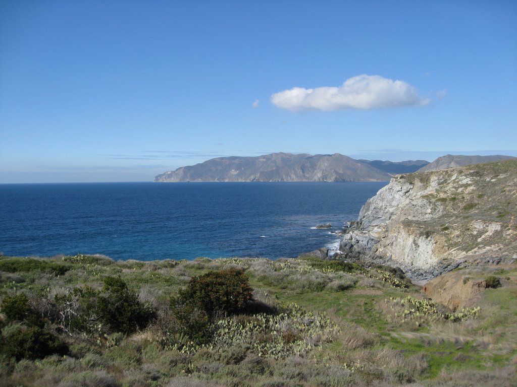 Back side of Catalina Island by PhoToggerBlogger