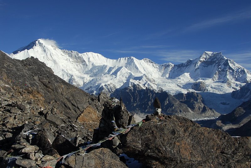 Cho Oyu and Gyachung Kang (at the right) from Gokyo Ri by Peteris_E