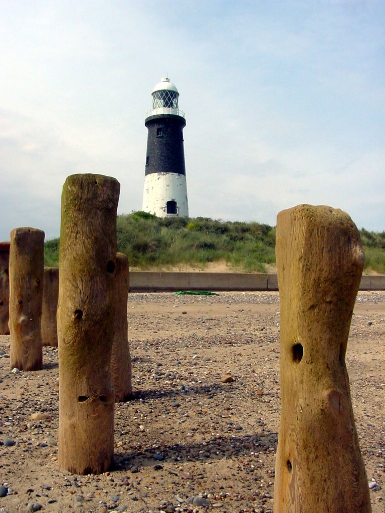 Spurn Lighthouse by skipsea680