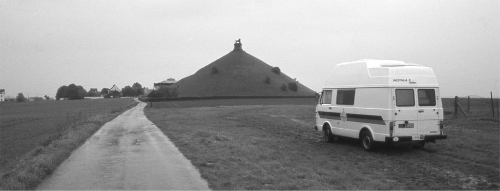 1981, Waterloo, la Butte du Lion by Giovanni Mirgovi