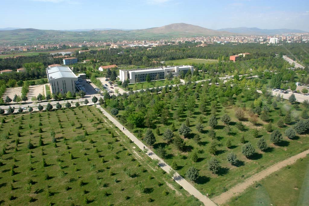 Fırat Üniversitesi Rektörlük Kampüsü by mustafaulas