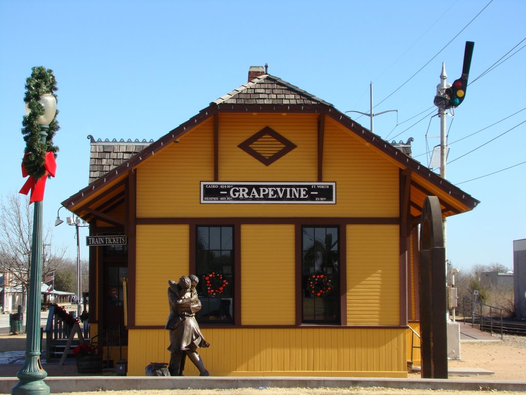 Grapevine Train Station, Texas by Raul Assad