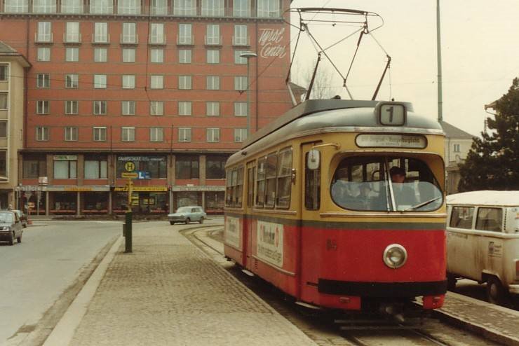 Innsbruck, Austria by autobussen