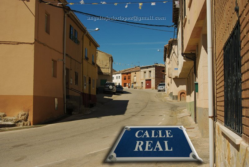 Calle Real (Bocigas de Perales) by Ángel Tejedor