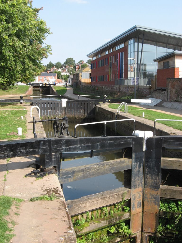 Lock 1, Worcester & Birmingham Canal. by Bob&Anne Powell