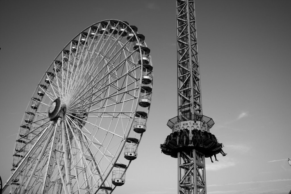 Amusement park by chantsign