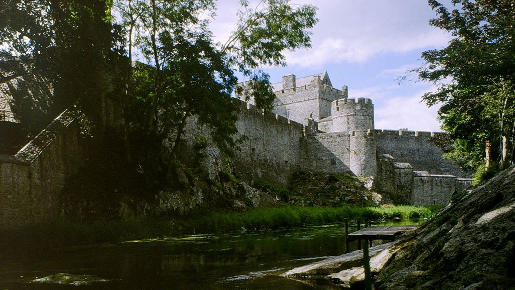 Castello di Cahir, location del film Excalibur, agosto 1996 by Marco Ferrari