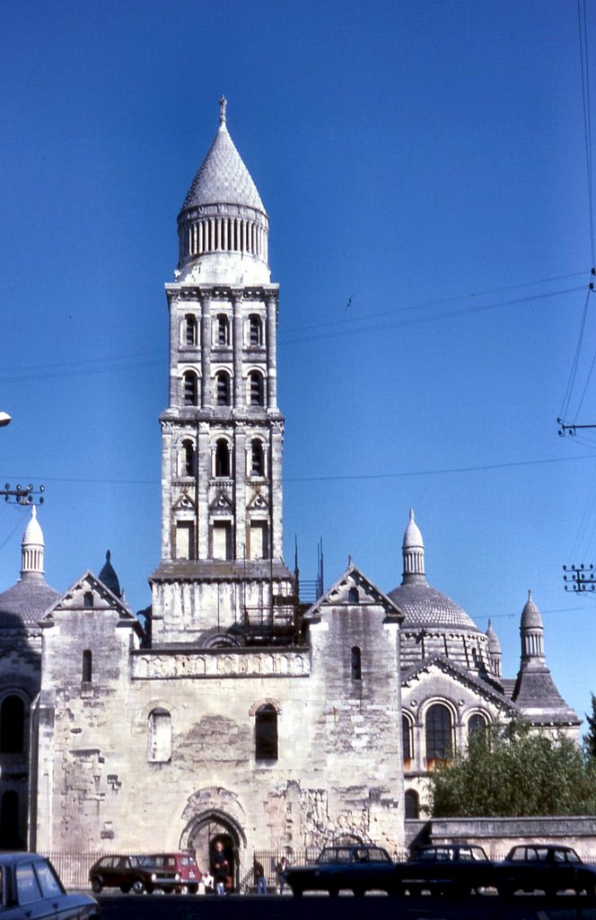 PERIGUEUX. St-Front by Roberto Tomei