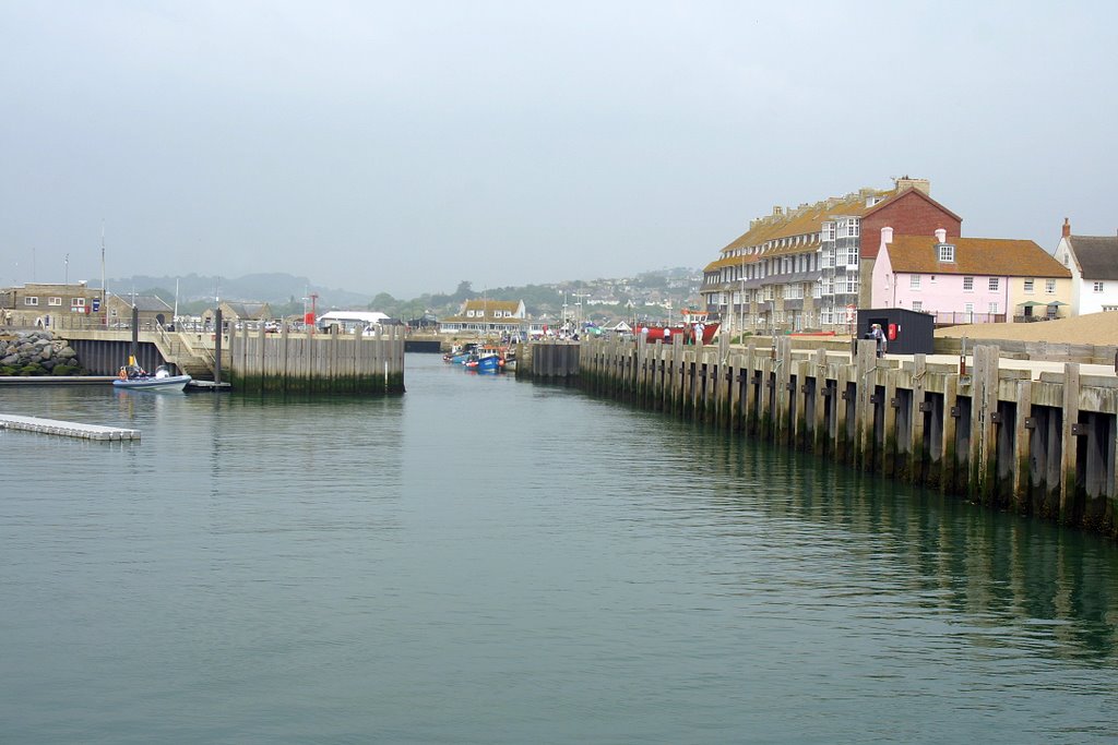 West Bay Harbour 3 by Steve Daniels