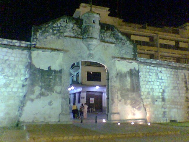 Puerta de Mar by abel_ahumada