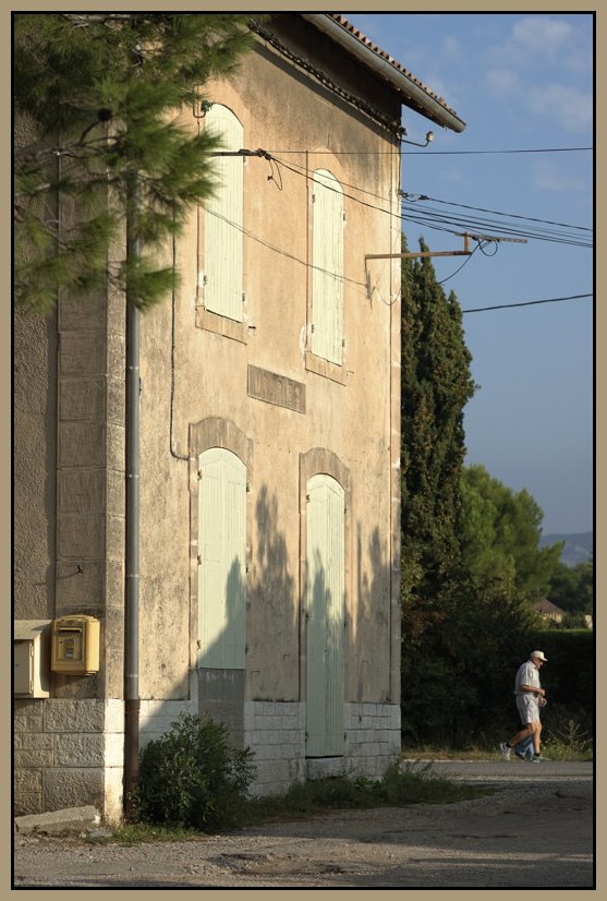 Ancienne gare de Mouriès by coolboy667