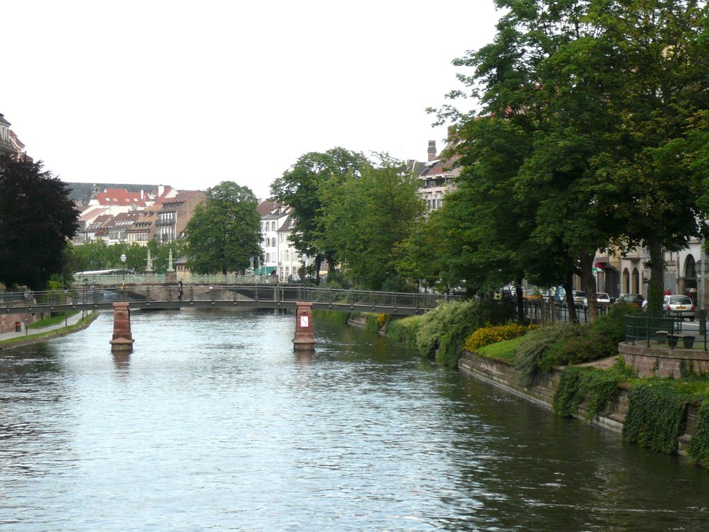 QUAI DES BATELIERS ET LA PASSERELLE DE L'ABREUVOIR by jajadesign