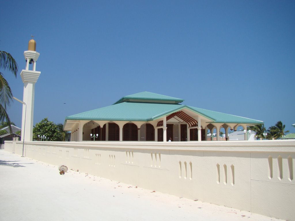 Thulhaadhoo Mosque by Adnan Haleem