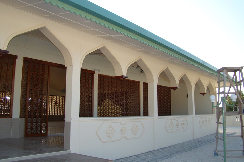 Thulhaadhoo Mosque by Adnan Haleem