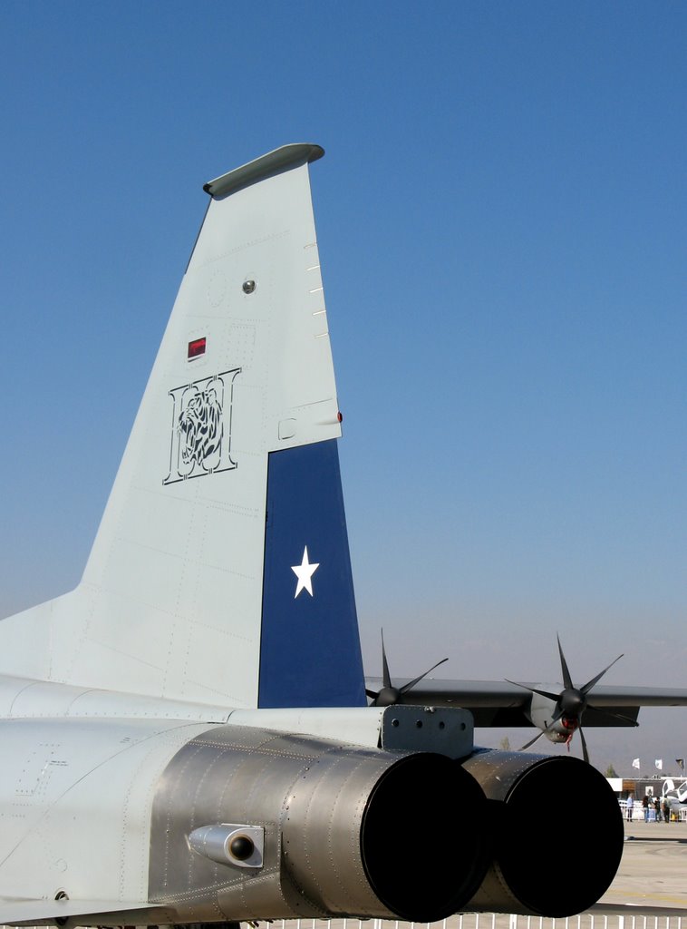 FACh F-5 - FIDAE/Santiago-Arturo Merino Benitez (SCL), Santiago, Chile. by André Bonacin