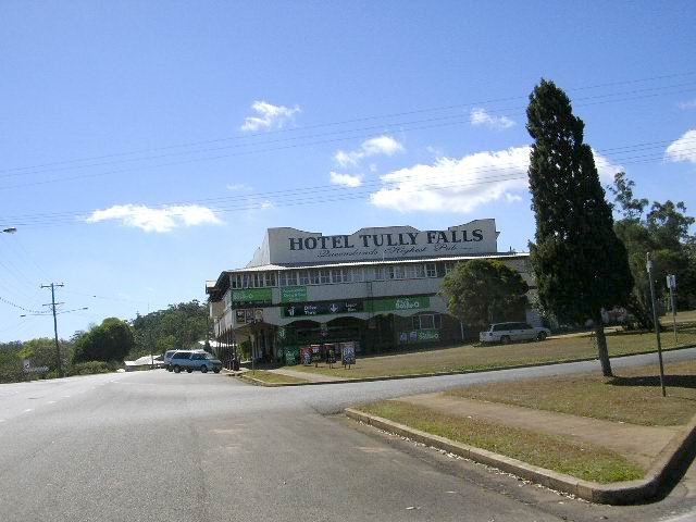 Ravenshoe. Queensland's highest pub. (Aug. 09) by Graeme Lanham