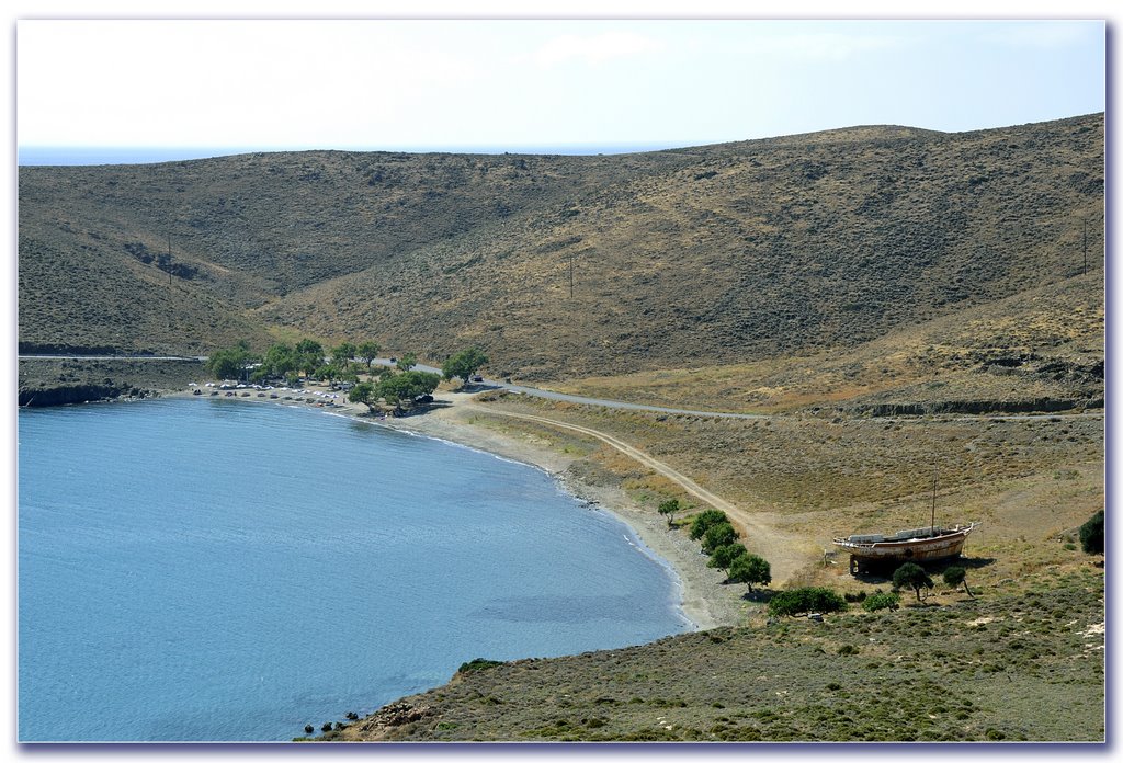 Astypàlaya - Baia di Steno - La spiaggia - il punto più stretto dell'isola by Roberto De Bernardi