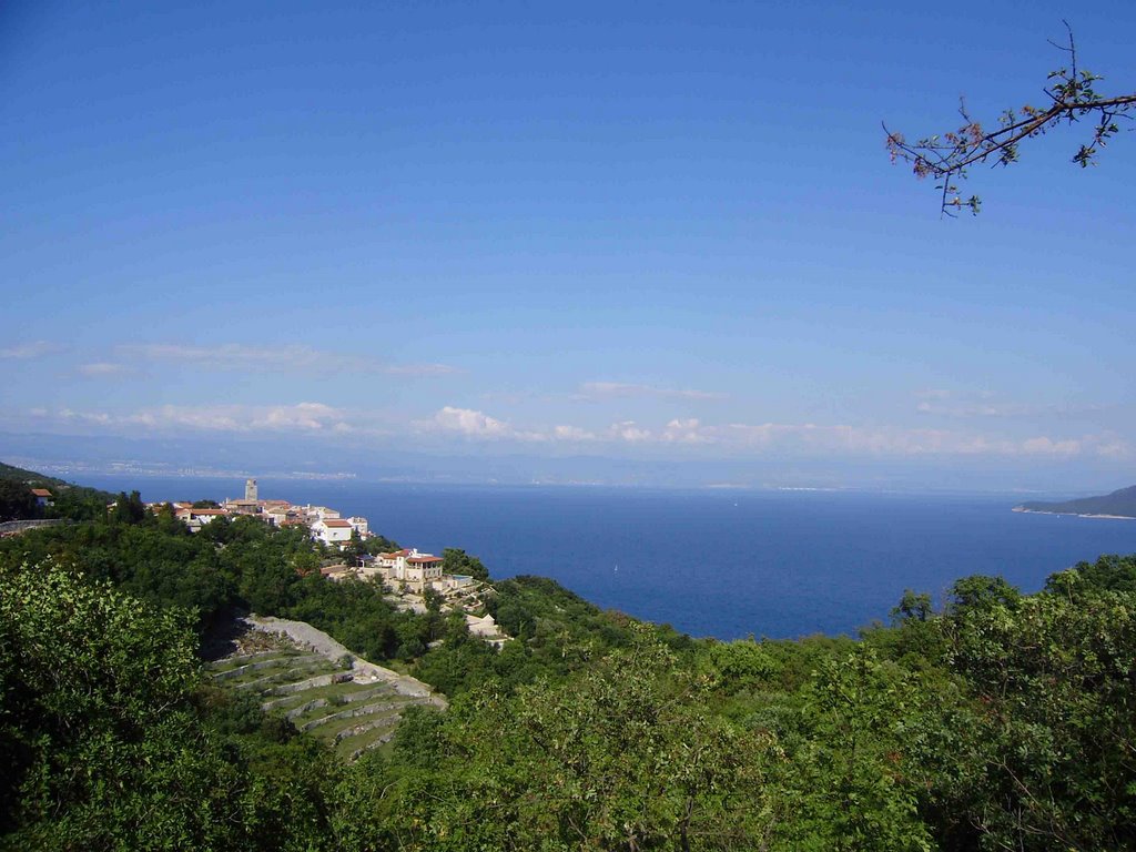 Pogled na Brseč / View on old town Brseč by Marcel Mlinarić - CROATIA