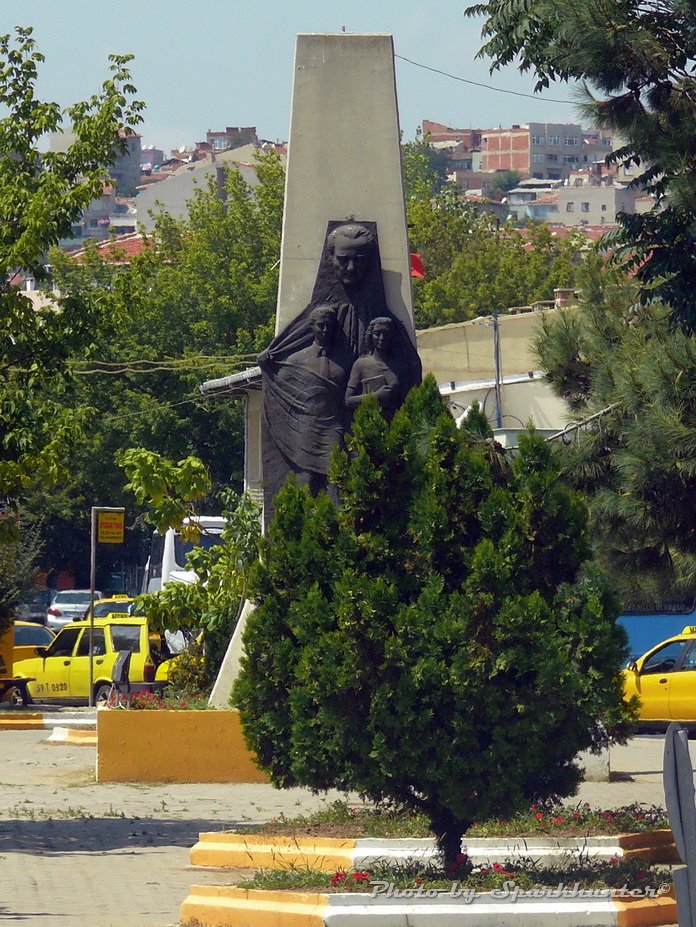 Atatürk memorial by Sparkhunter