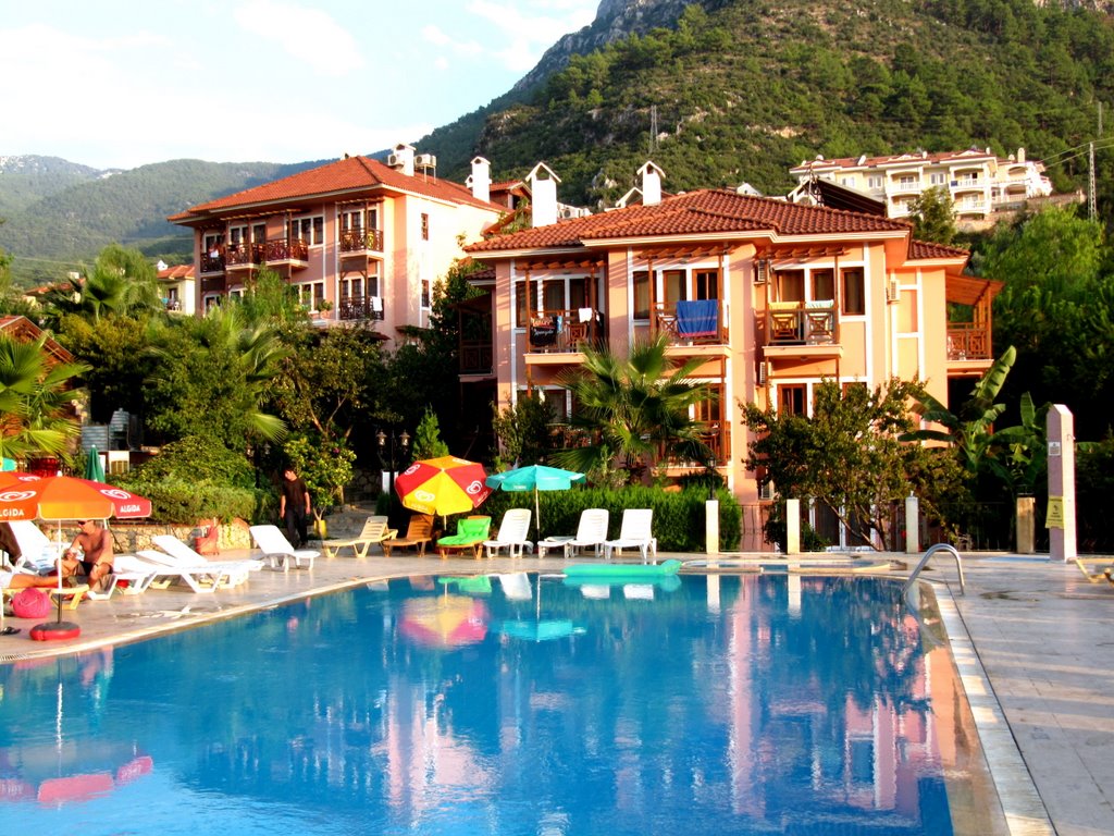 Oludeniz, hotel Pink Palace by Zdzislaw Szymański