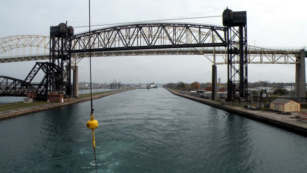 Lift bridge, Sault Ste. Marie by Guillaume Saindon