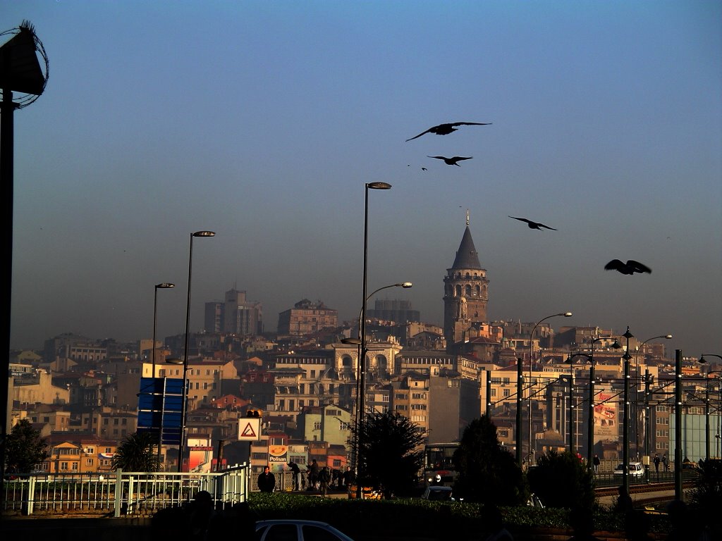 Istanbul by Fil Karantoni