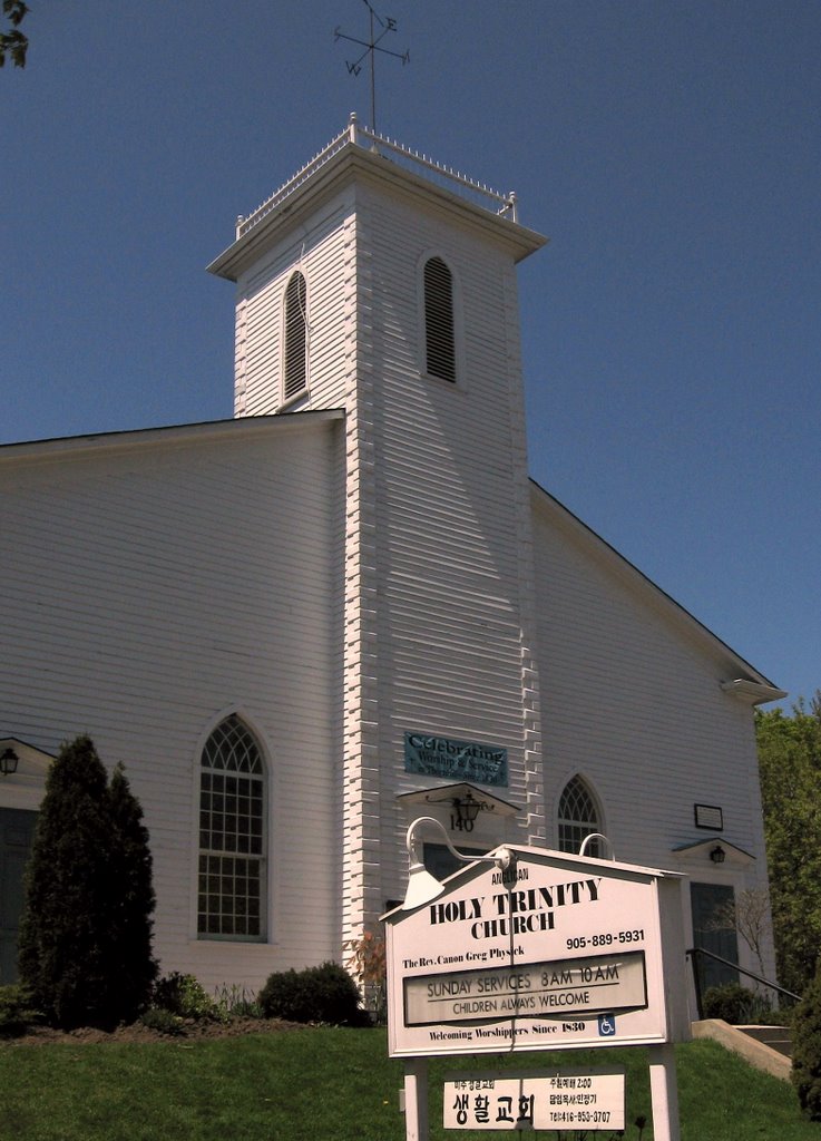 Thornhill Holy Trinity Church 2008 by emkaplin