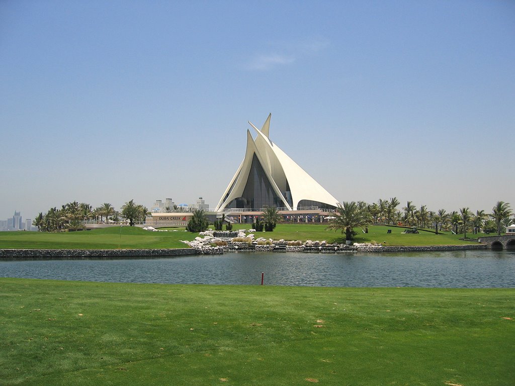 Dubai Creek Golf and Yacht Club Hole 18 by janzen