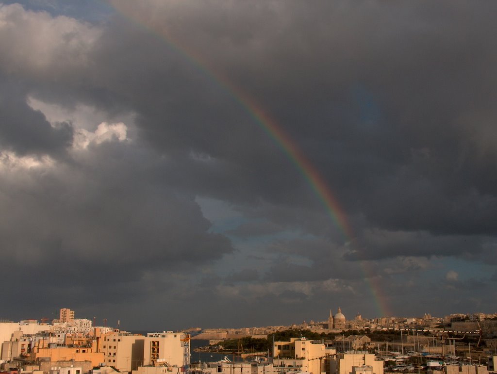 View from Gzira on Valetta by mirogster