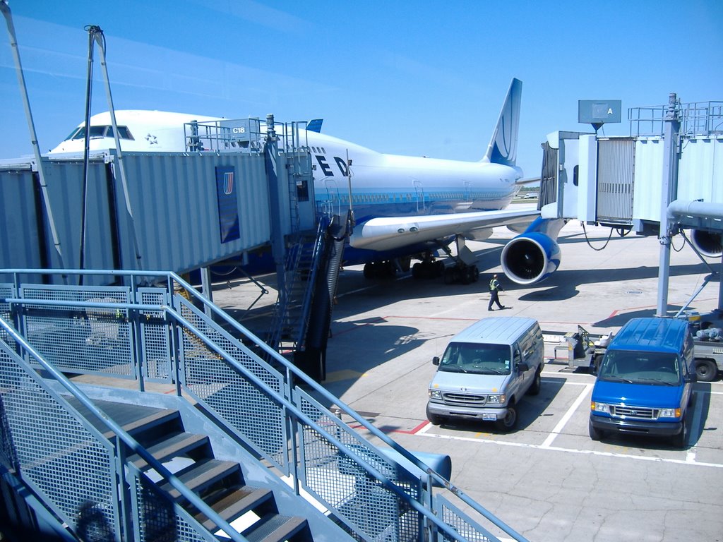 O'hare Airport by Blue Sky and White S…