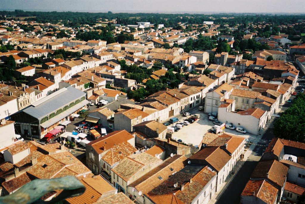 Marché, Clg Jean HAY, Ancienne Sous-Prefecture by jpF17Maren