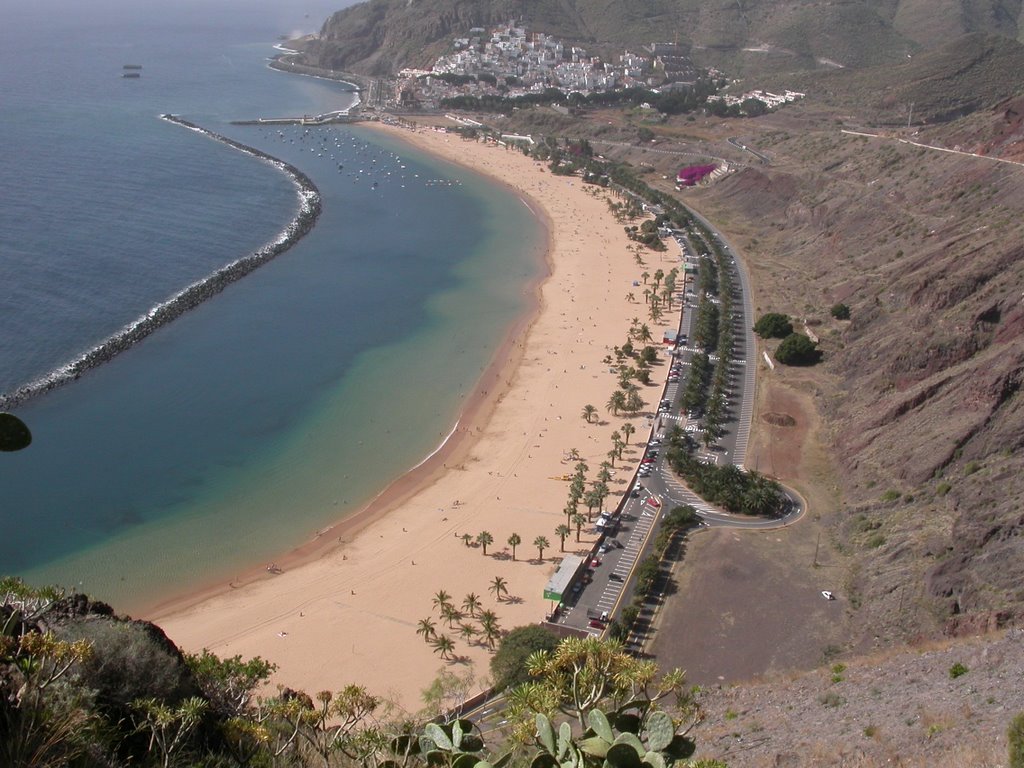 Playa de las teresitas by ginodalborgo