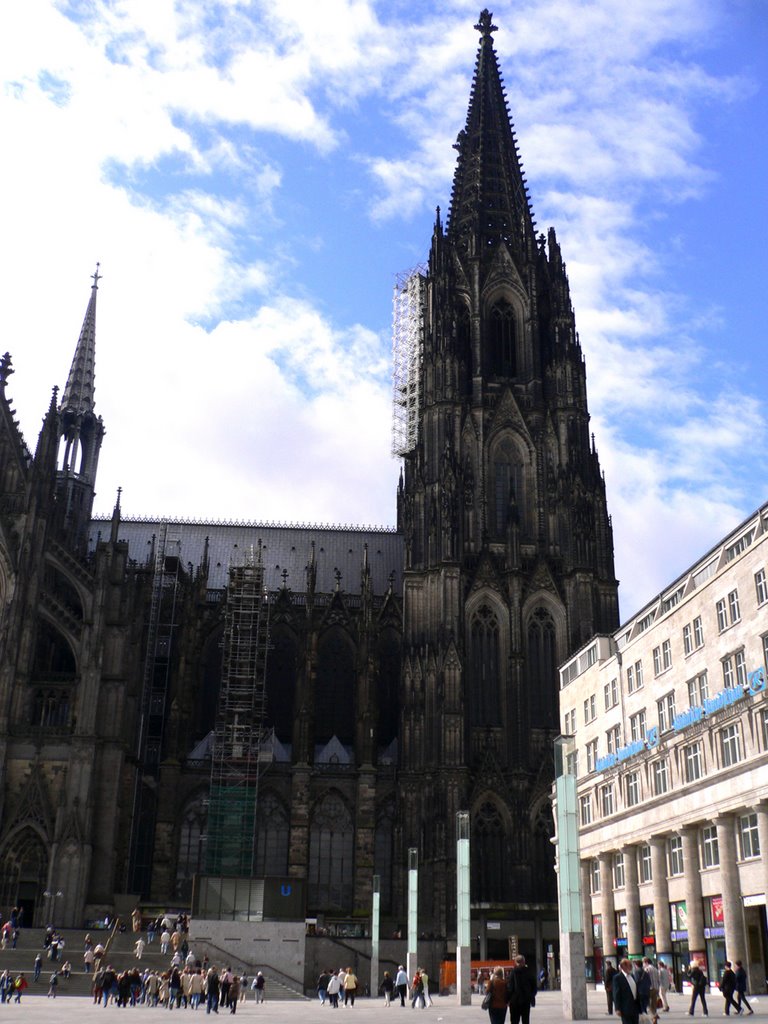 Köln-Altstadt-Nord, Cologne, Germany by swjansen