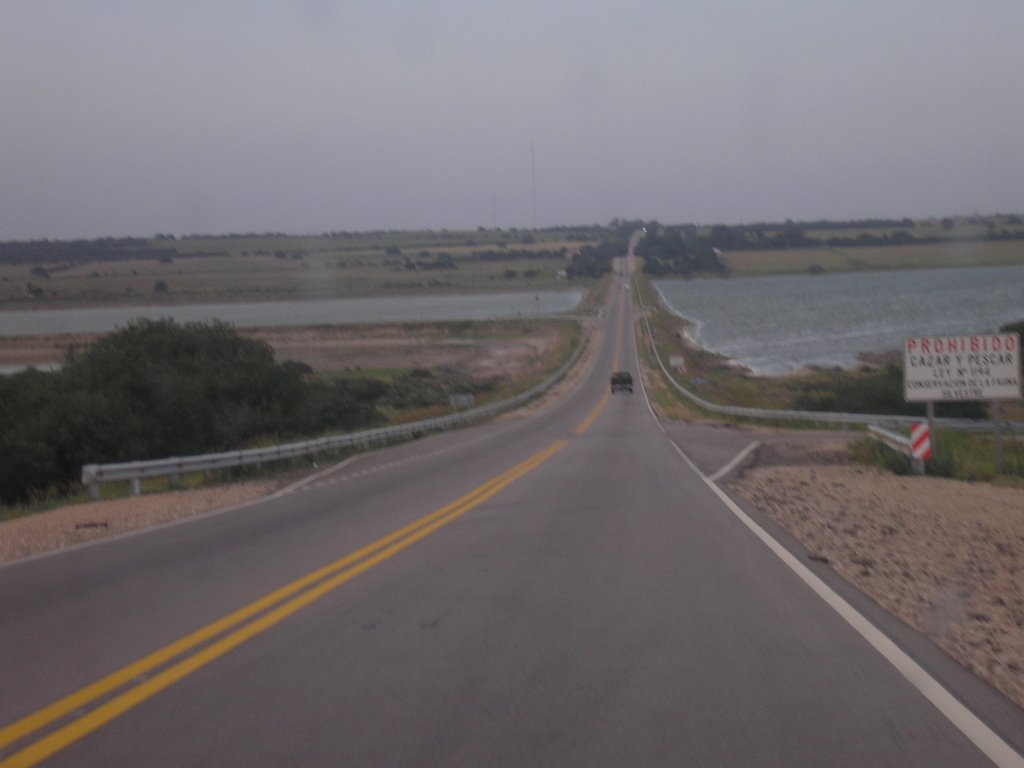 Inmensidad de La Pampa, Altura Parque Luro by abdoyapur