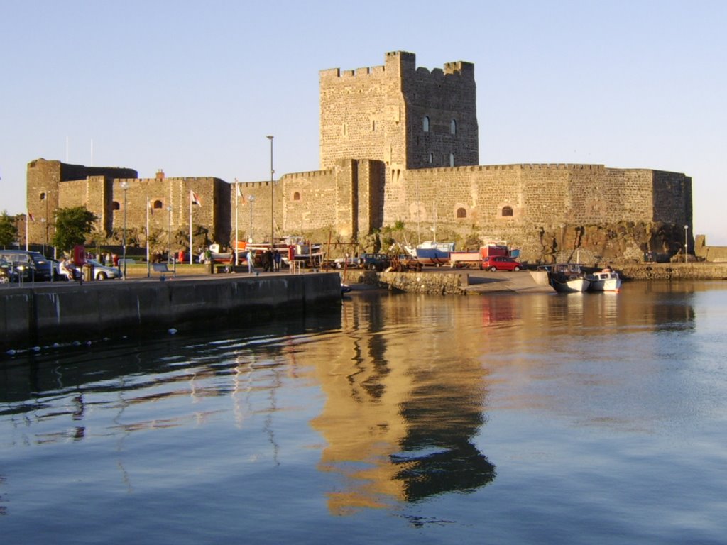 Carrickfergus Castle by stendec57