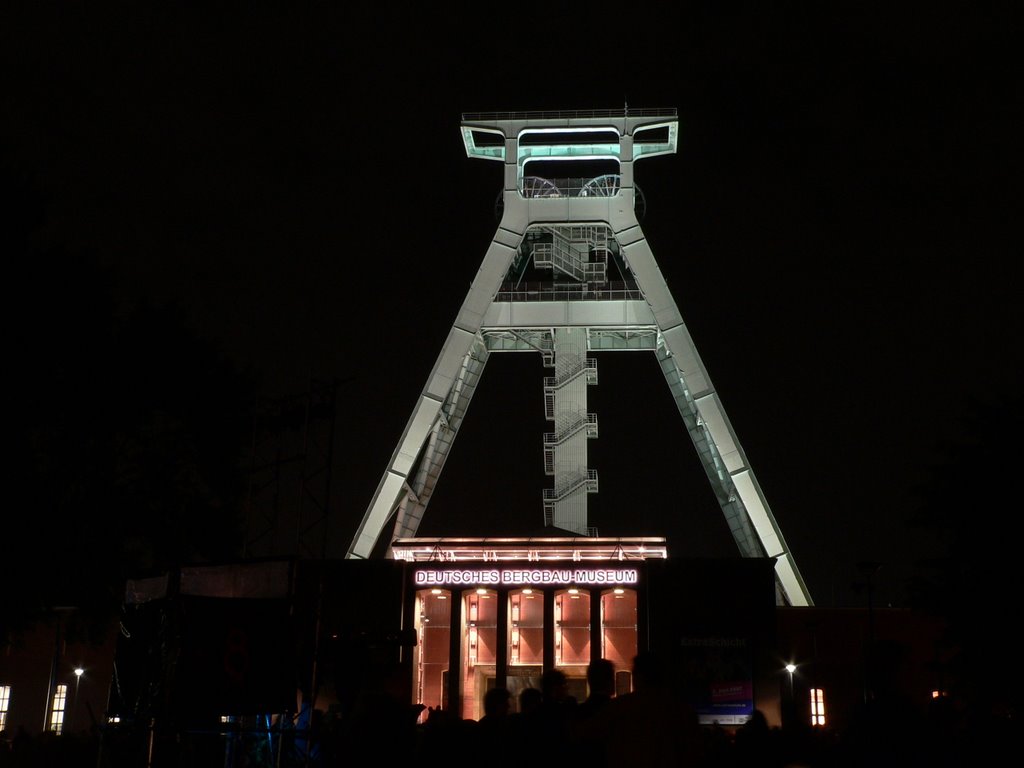 Bergbaumuseum bei Nacht by toricas