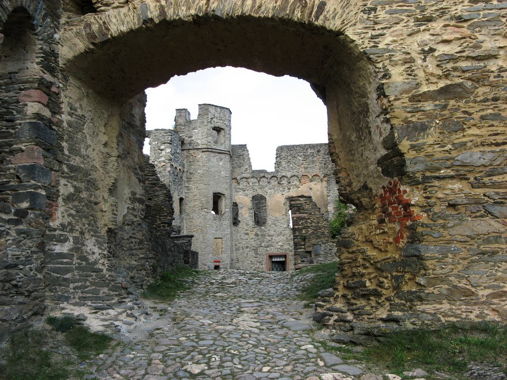 Burg Rheinfels by ina-maria