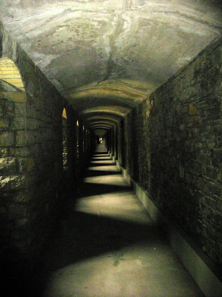 Cardiff Castle battlement tunnels by muba