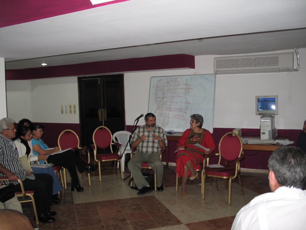 148_08_12_2006_Taller_en_el_que_Participaron_Rocío_y_Gerardo_Como_Parte_de_las_Actividades_de_Matecompu_2006_en_el_Hotel_Acuazul_de_Varadero,_Cuba by Gerardo Emilio Garcí…