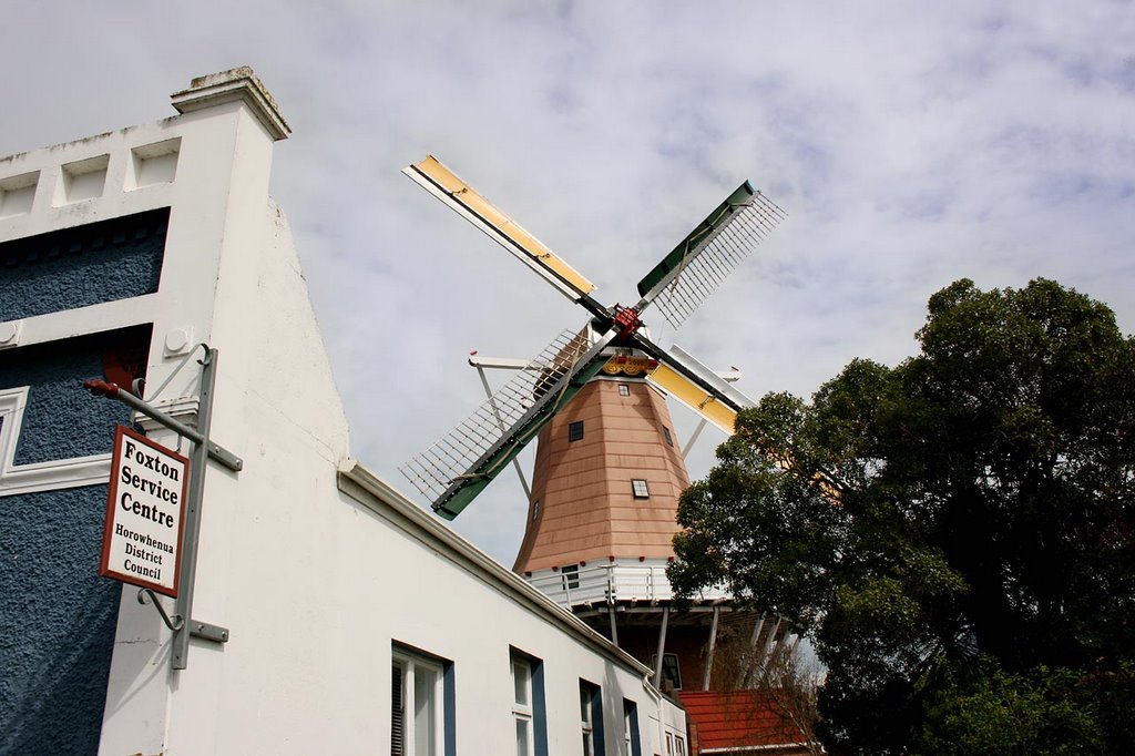 Foxton Windmill by Fritz Schöne