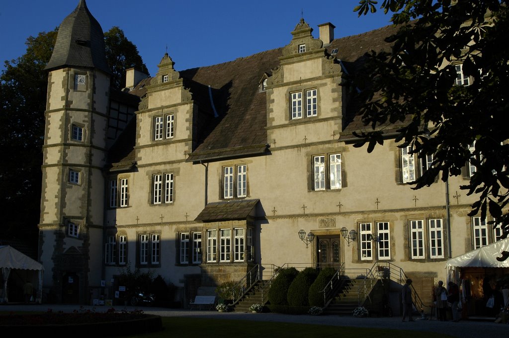 Schloss Wendlinghausen, Lippe by Uwe Gehring