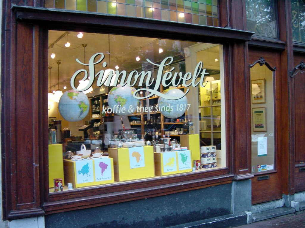 Una tienda del Herengracht de Amsterdam. by Arturo García