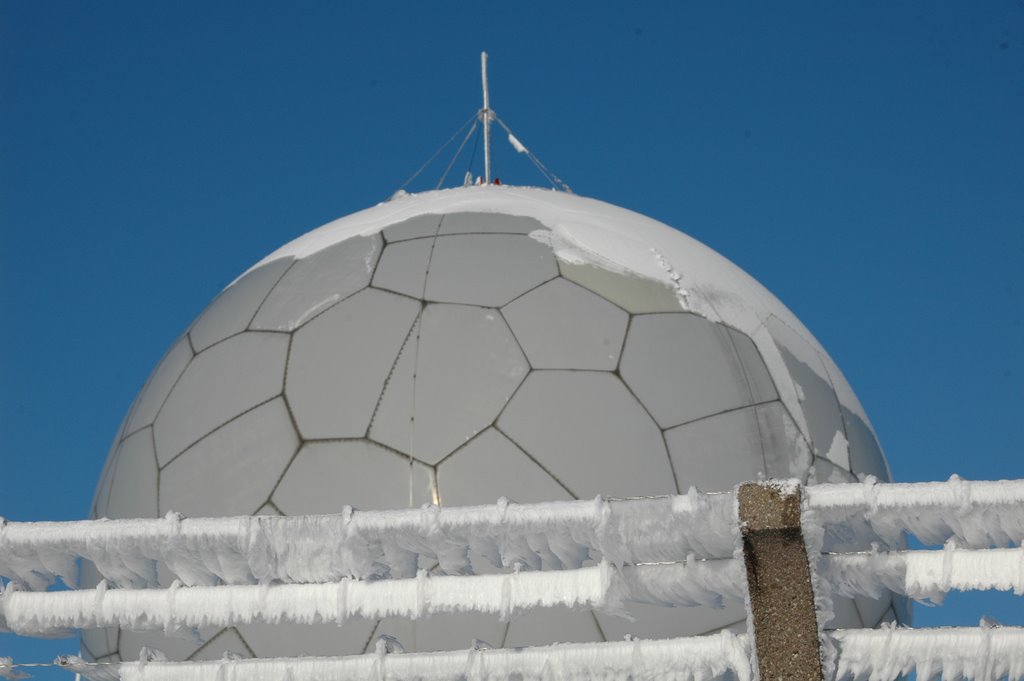 Radarstation auf der Wasserkuppe by Uwe Gehring