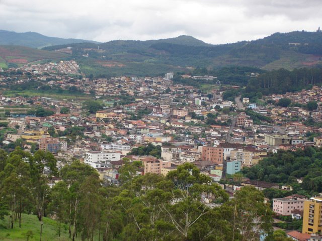 Vista de Itabira do Pico Amor by Roberto Delamora