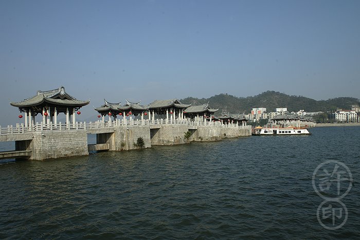 潮州市-廣濟橋(宋乾道七年1171年始建，橋亭現代重修)，西元貳零零玖年攝 by 許's中國古建筑相冊