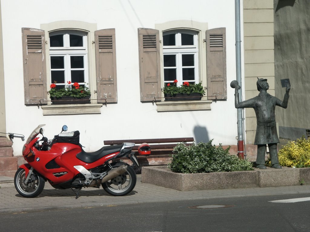 Göllheim, Rathaus by Uwe Gehring