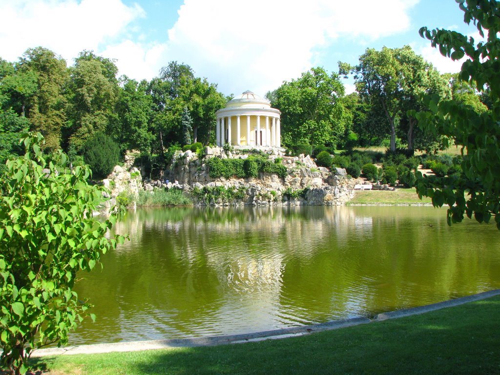 Schlosspark - Templo de Leopoldina (FG) by Felipe Ghisi