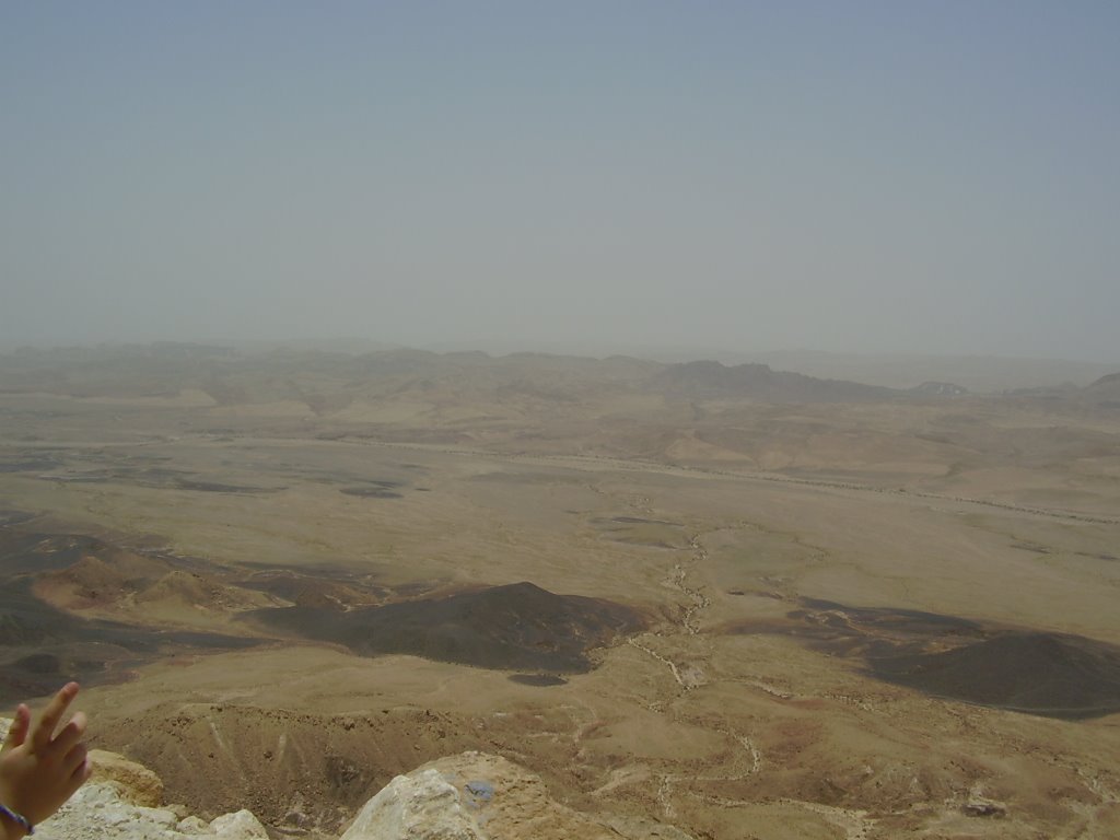 Mahtesh Ramon by Noam5424